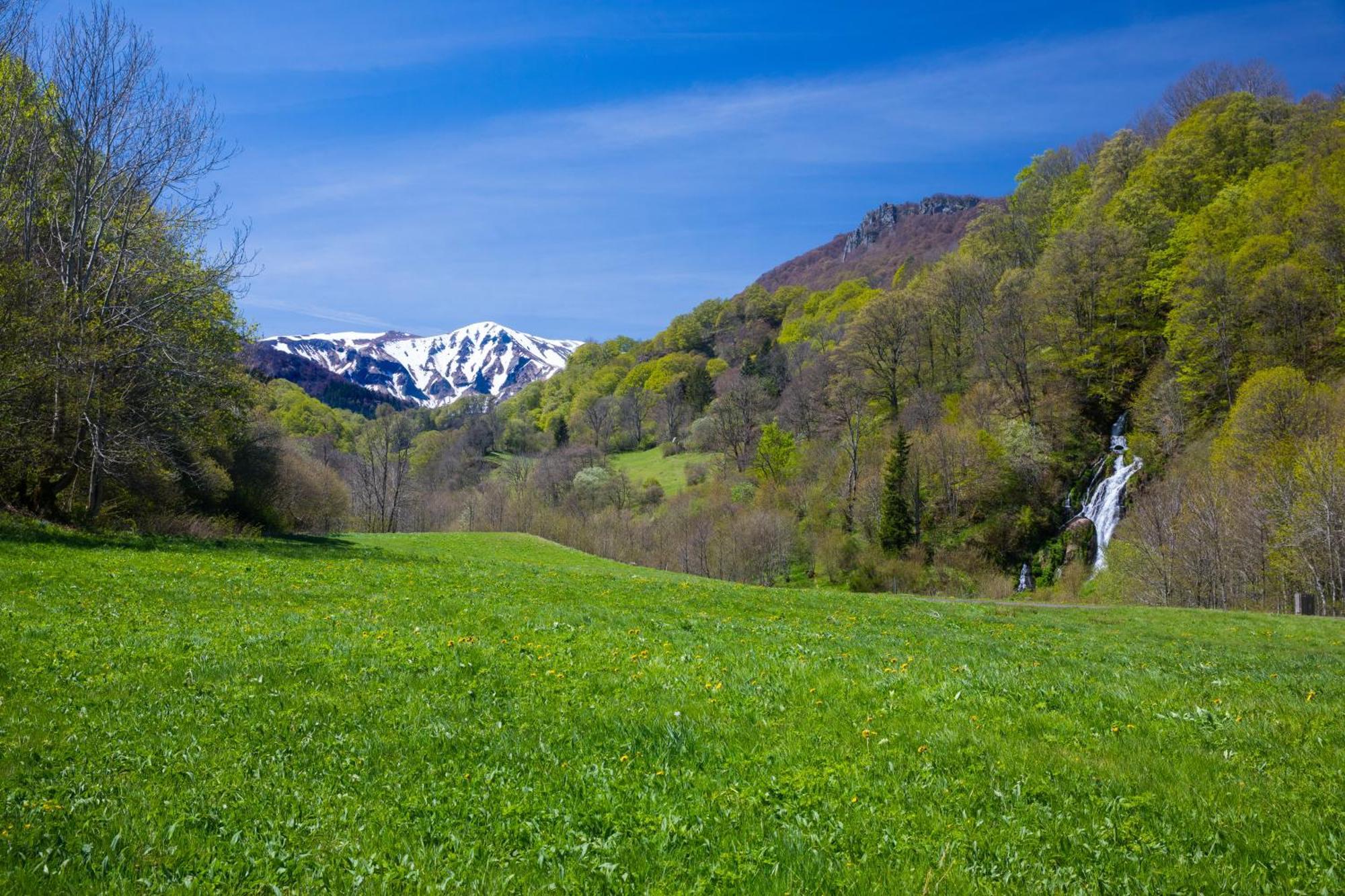 La Dormeuse Du Val Villa Шамбон-сюр-Лак Екстериор снимка